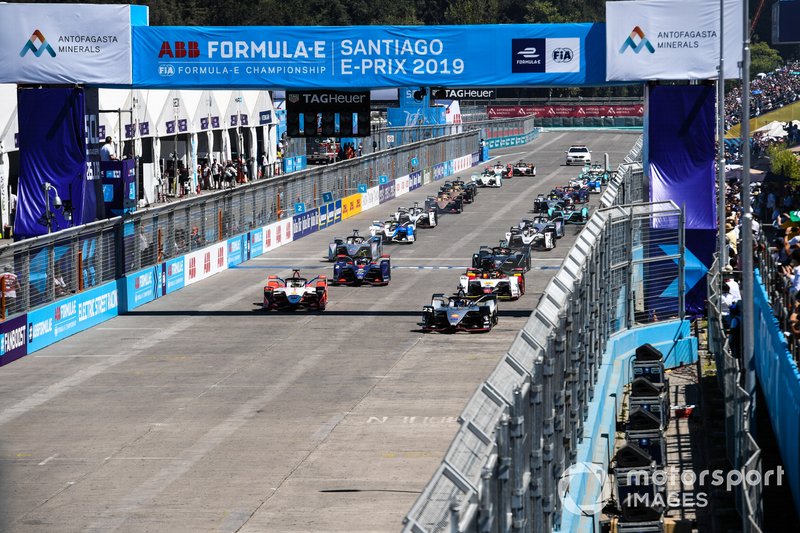 The start of the race, with Sébastien Buemi, Nissan e.Dams, Nissan IMO1, alongside Pascal Wehrlein, Mahindra Racing, M5 Electro, at the front of the pack