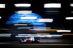 #20 BMW M Team WRT BMW M Hybrid V8: Sheldon Van Der Linde, Robin Frijns, Rene Rast