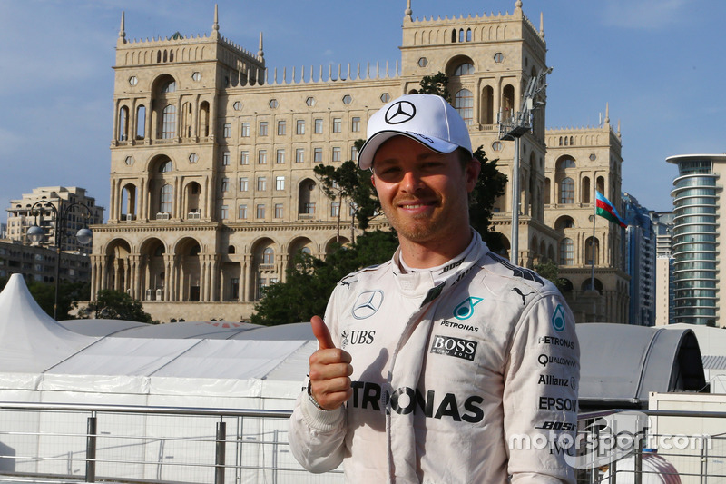 Pole paraNico Rosberg, Mercedes AMG Petronas F1 W07