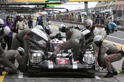 #2 Porsche Team Porsche 919 Hybrid: Romain Dumas, Neel Jani, Marc Lieb
