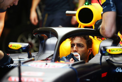 Daniel Ricciardo, Red Bull Racing RB12 met de halo