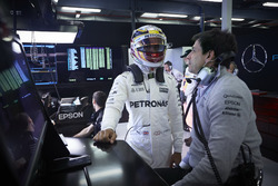 Lewis Hamilton, Mercedes AMG, avec Toto Wolff, directeur exécutif, Mercedes AMG