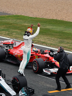 Pole sitter Lewis Hamilton, Mercedes-Benz F1 W08 celebrates in parc ferme