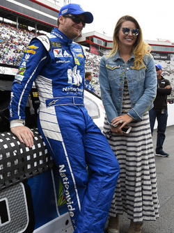 Dale Earnhardt Jr., Hendrick Motorsports Chevrolet, wife Amy