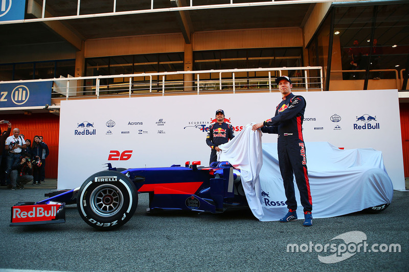 Daniil Kvyat, Carlos Sainz Jr., Scuderia Toro Rosso STR12