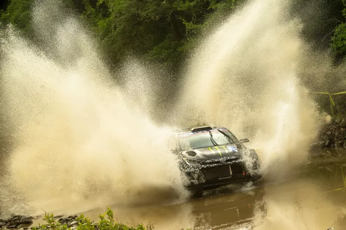 Oliver Solberg, Elliott Edmondson, Printsport Toyota GR Yaris Rally2