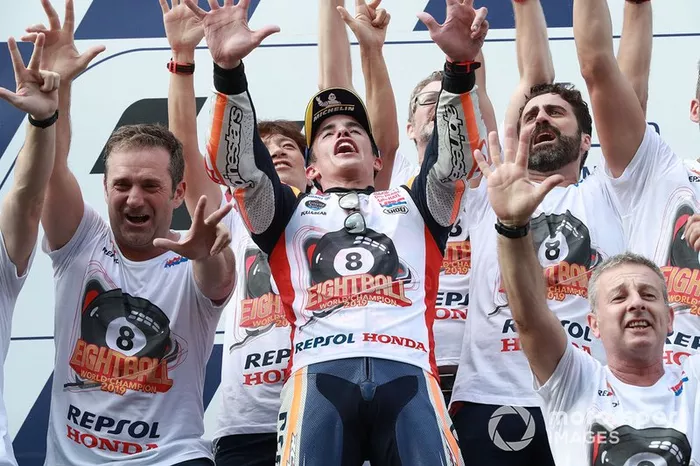 Podio: il vincitore della gara Marc Marquez, Repsol Honda Team