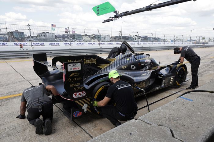 #5 Proton Competition Porsche 963: Neel Jani, Tristan Vautier, Nico Pino