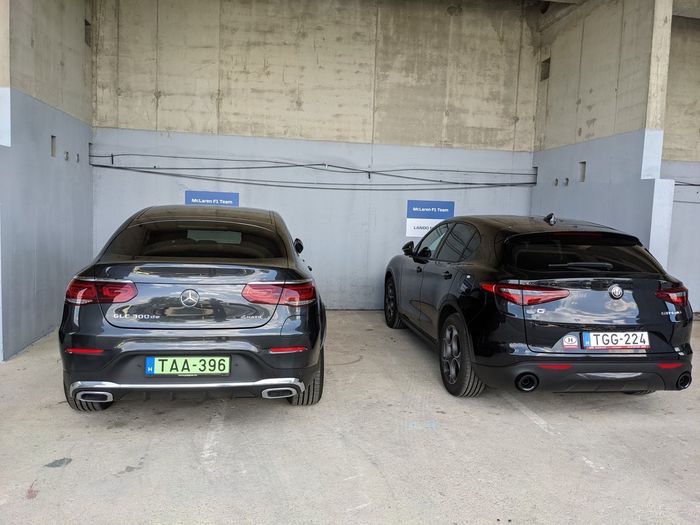 Mercedes GLC300de, Daniel Ricciardo; Alfa Romeo Stelvio, Lando Norris