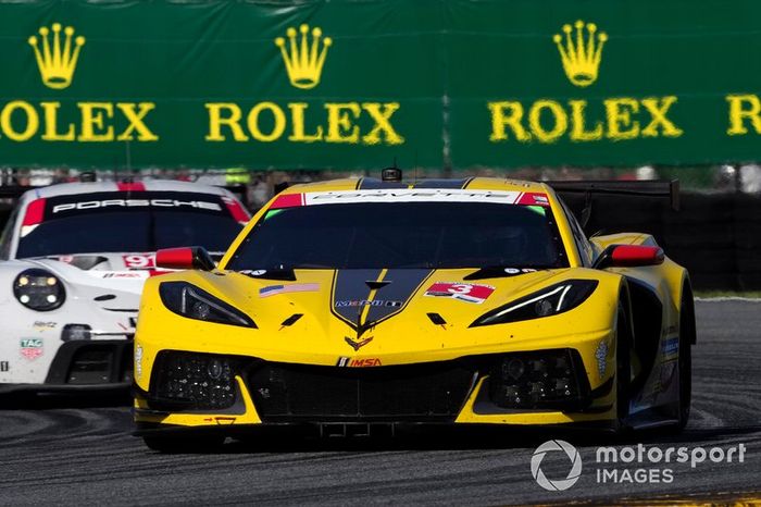#4 Corvette Racing Corvette C8.R, GTLM: Oliver Gavin, Tommy Milner, Marcel Fassler, #912 Porsche GT Team Porsche 911 RSR - 19, GTLM: Laurens Vanthoor, Earl Bamber, Mathieu Jaminet