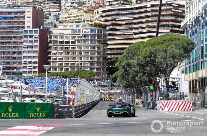 El Safety Car en la pista