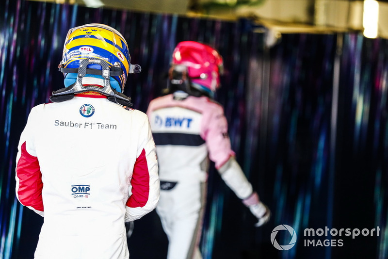 Marcus Ericsson, Sauber, di belakang Esteban Ocon, Racing Point Force India