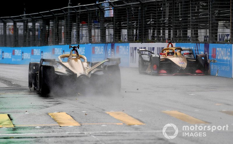 Jean-Eric Vergne, DS TECHEETAH, DS E-Tense FE19 part en tête-à-queue sous les yeux de Andre Lotterer, DS TECHEETAH, DS E-Tense FE19