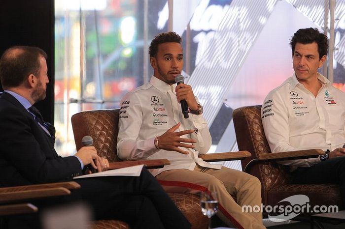 Lewis Hamilton, Mercedes AMG F1, Toto Wolff, Mercedes AMG