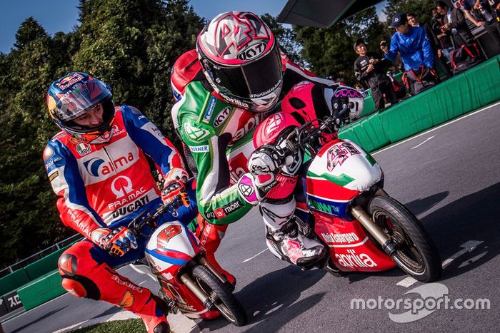 Aleix Espargaro, Aprilia Racing Team Gresini, Jack Miller, Pramac Racing, carrera de minimotos