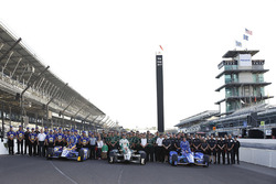 Pole, Scott Dixon, Chip Ganassi Racing Honda, segundo, Ed Carpenter, Ed Carpenter Racing Chevrolet,