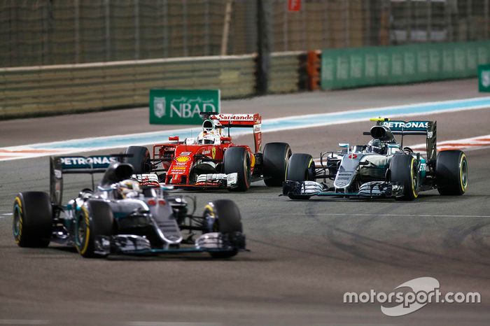 Lewis Hamilton, Mercedes AMG F1 W07 Hybrid,  Nico Rosberg, Mercedes AMG F1 W07 Hybrid y Sebastian Ve