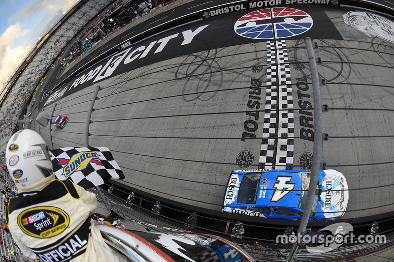 Bristol: Kevin Harvick (Stewart/Haas-Chevrolet)