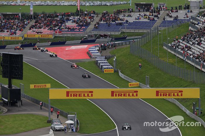 Lewis Hamilton, Mercedes AMG F1 W07 Hybrid