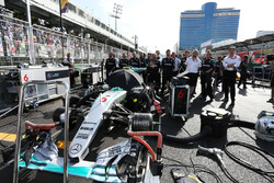 Nico Rosberg, Mercedes AMG F1 W07 Hybrid, in der Startaufstellung