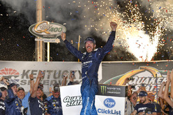 Winner Martin Truex Jr., Furniture Row Racing, Toyota Camry Auto-Owners Insurance celebrates