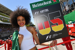 Grid girl