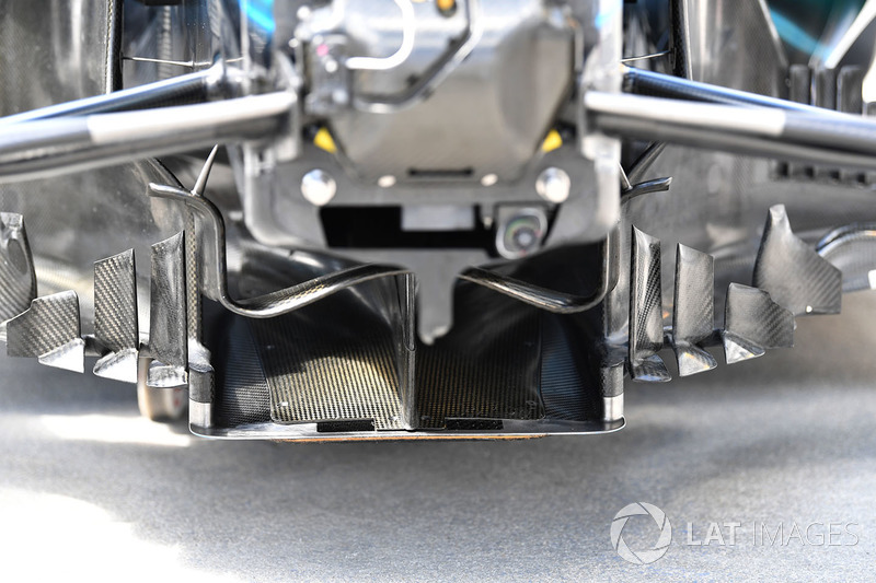 Mercedes-AMG F1 W09, padlólemez, részlet