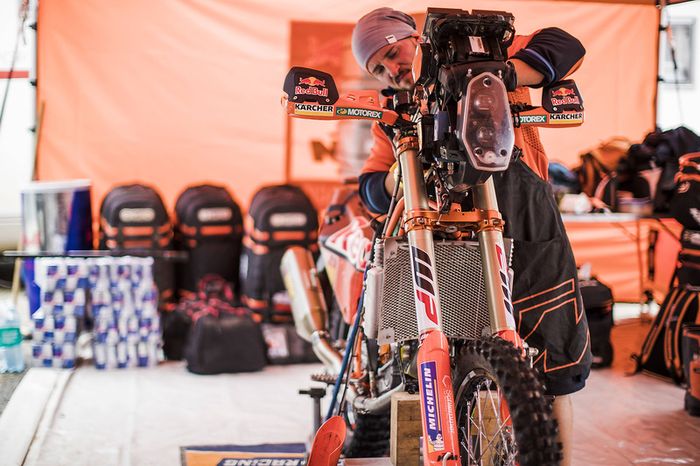 Red Bull KTM Factory Racing en el vivac