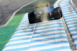 Felipe Nasr, Sauber C35 sends sparks flying