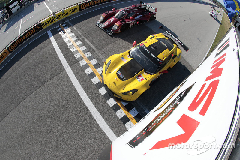 #4 Corvette Racing, Chevrolet Corvette C7.R: Oliver Gavin, Tommy Milner