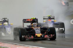 Carlos Sainz Jr., Scuderia Toro Rosso STR11