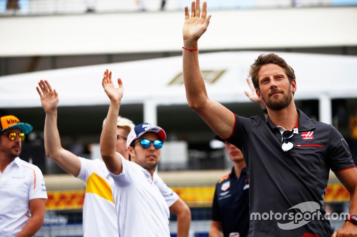 Fernando Alonso, McLaren, Nico Hulkenberg, Renault Sport F1 Team, Sergio Perez, Force India, Max Verstappen, Red Bull Racing, and Romain Grosjean, Haas F1 Team
