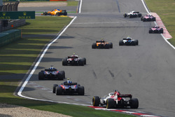 Сергей Сироткин, Williams FW41, Стоффель Вандорн, McLaren MCL33, Шарль Леклер, Alfa Romeo Sauber C37
