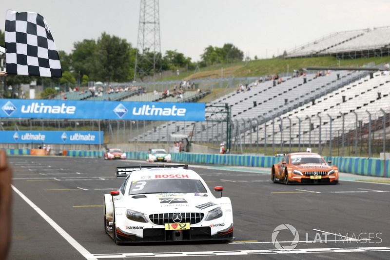 Race winner Paul Di Resta, Mercedes-AMG Team HWA