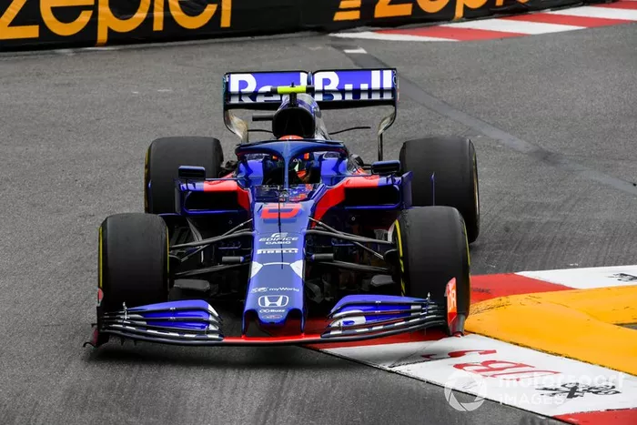 Alexander Albon, Toro Rosso STR14