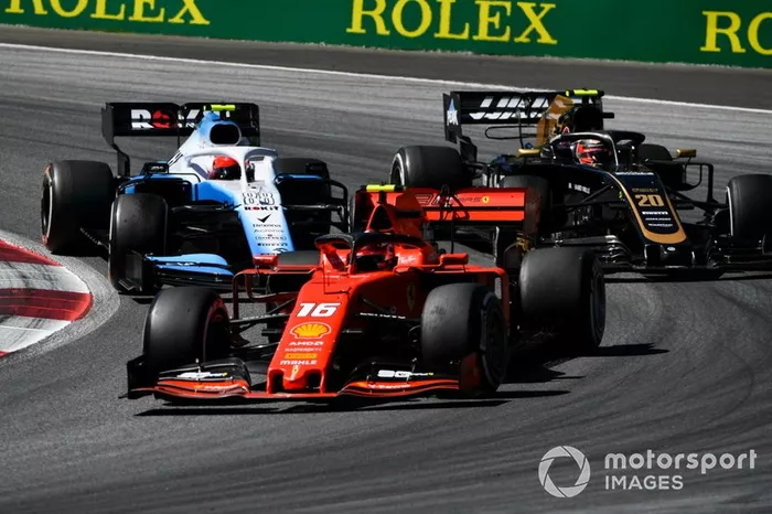 Charles Leclerc, Ferrari SF90, Kevin Magnussen, Haas F1 Team VF-19, Robert Kubica, Williams FW42