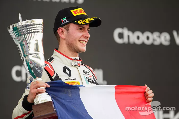 En su temporada de debut con ART Grand Prix, Hubert terminó cuarto con cuatro podios. La consagración llegaría en su segundo año en la categoría.
