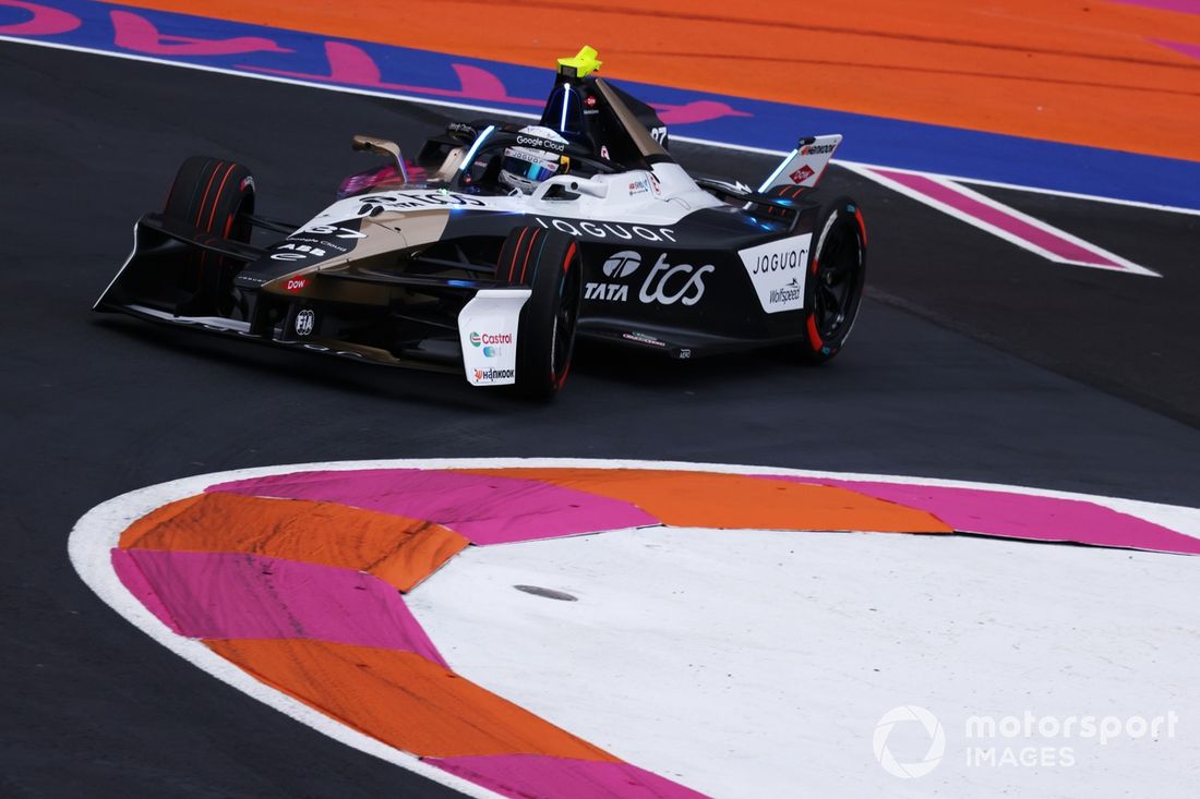 Nick Cassidy, Jaguar TCS Racing