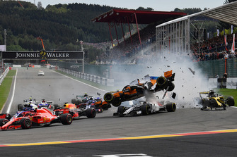Fernando Alonso, McLaren MCL33 décole au départ
