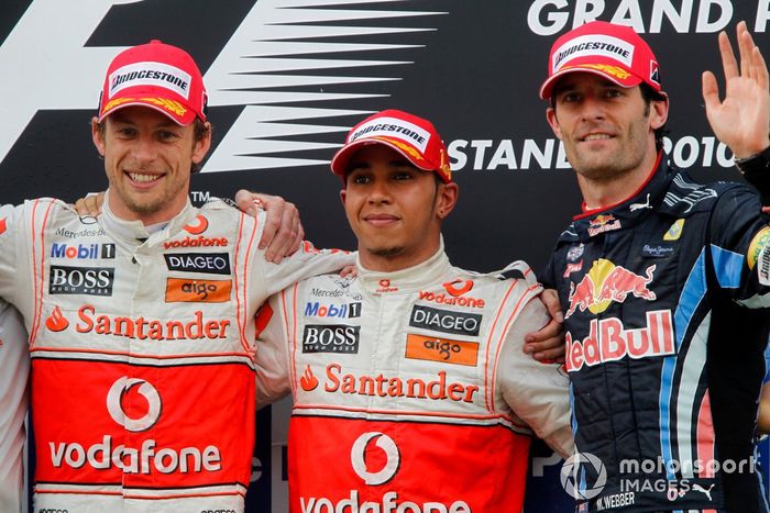 Podio: El ganador de la carrera Lewis Hamilton, McLaren, segundo lugar Jenson Button, McLaren, tercer lugar Mark Webber, Red Bull Racing