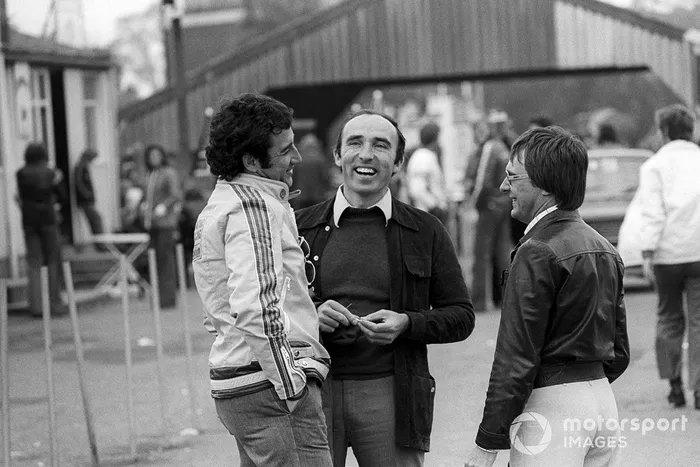 Carlos Pace, Brabham, Frank Williams, et Bernie Ecclestone