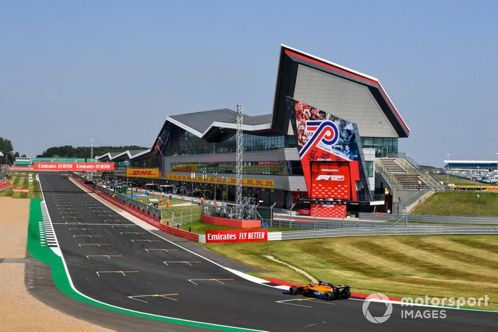 Carlos Sainz Jr., McLaren MCL35