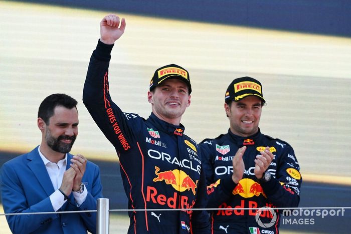 Podio: ganador Max Verstappen, Red Bull Racing