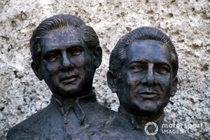 Estatuas de Pedro Rodríguez y Ricardo Rodríguez
