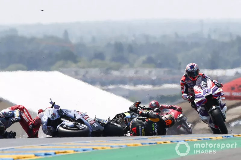 Alex Marquez, Gresini Racing, Luca Marini, VR46 Racing Team crash