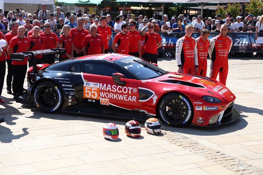 #55 GMB Motorsport Aston Martin Vantage AMR de Gustav Dahlmann Birch, Marco S?rensen, Jens Reno M?ller