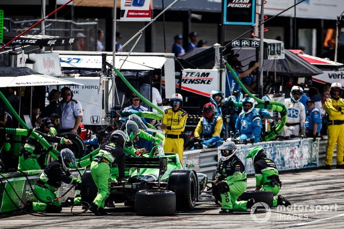 Rinus VeeKay, Ed Carpenter Racing Chevrolet, parada en boxes