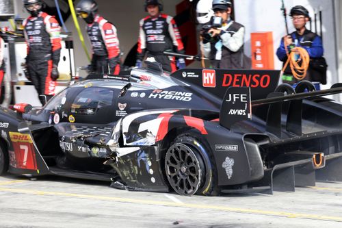 #7 Toyota Gazoo Racing Toyota GR010 - Híbrido: Mike Conway, Kamui Kobayashi, Nyck de Vries