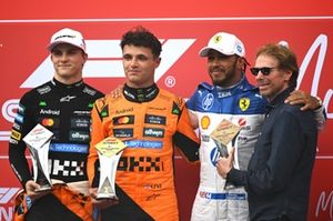 Lewis Hamilton, Ferrari, Lando Norris, McLaren, Oscar Piastri, McLaren