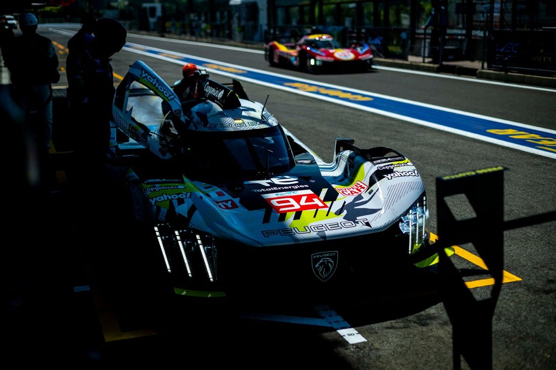 #94 Peugeot Totalenergies Peugeot 9X8: Loic Duval, Malthe Jakobsen, Stoffel Vandoorne